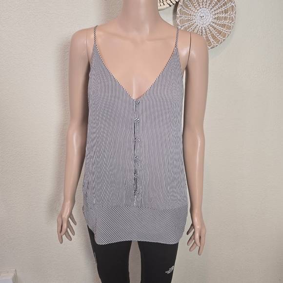 Loft Women Tank Top Size Medium White And Black Stripes Buttons Casual - Picture 6 of 10